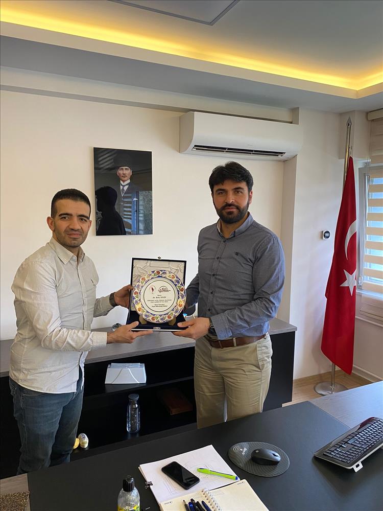 Öğretim Üyemiz Dr. Ahmet Kuvat, Sayın Dr. Yavuz Yegin'e ziyarette bulundu.